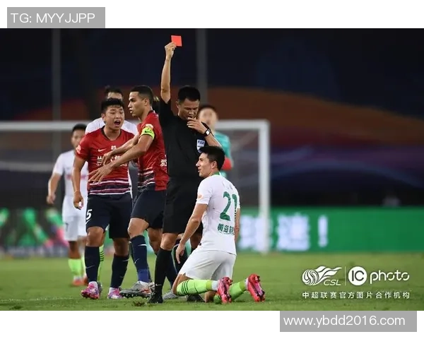 赛后复盘分析:杭州排球队与重庆排球队的竞技状态与表现对比 赛后复盘分析:杭州排球队与重庆排球队的竞技状态与表现对比